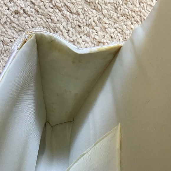 White beaded clutch with strap - Picture 7 of 8